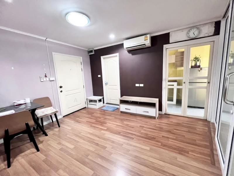 ให้เช่า - Lumpini Place Narathiwas 24 : ลุมพินี เพลส นราธิวาส 24, กรุงเทพ