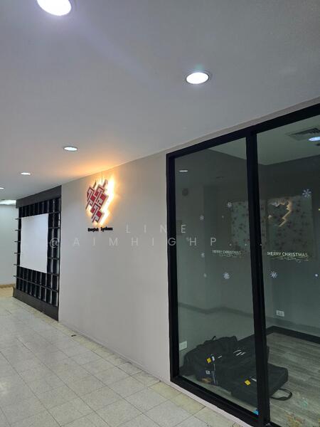 SSP Tower 1 : เอสเอสพี ทาวเวอร์ 1, กรุงเทพ, 555 ซอยสุขุมวิท 63, คลองตันเหนือ, วัฒนา, กรุงเทพ, 297 ตร.ม., สำนักงาน ให้เช่า, โดย LINE @firststep, 11778655 - DDproperty.com