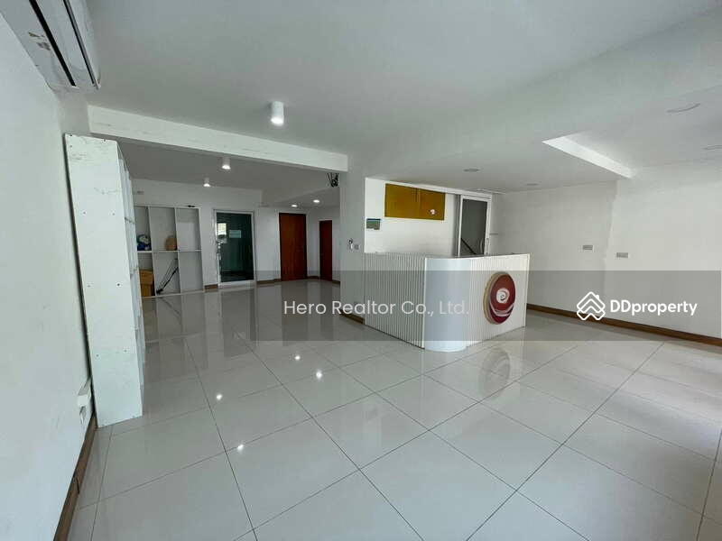For Rent - Sale/Rent Bangkok Home Office Lat Phrao MRT Chok Chai 4 BRE23728, Bangkok
