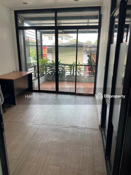 For Rent - Sale/Rent Bangkok Home Office Lat Phrao MRT Chok Chai 4 BRE23728, Bangkok