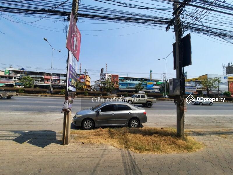 ให้เช่า - ให้เช่า อาคารพาณิชย์ ติดถนนพุทธมณฑลสาย 4 มีดาดฟ้า ใกล้ตลาดสดมาลี เหมาะสำหรับทำธุรกิจ คลินิก ซักรีด, นครปฐม
