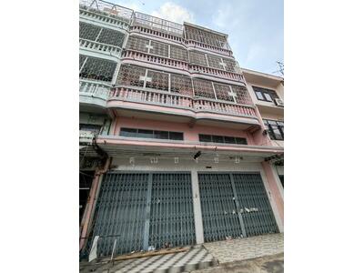 ขาย - ขายตึกแถว 3.5 ชั้น พร้อมดาดฟ้า ทำเลทอง เจริญนคร 48 ใกล้แหล่งจ้างงาน เนื้อที่ 31 ตร.ว., กรุงเทพ