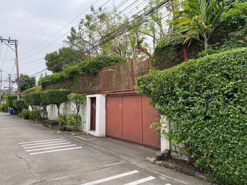 Single house Ladprao, Bangkok, Khlong Chan, Bang Kapi, Bangkok, 2 Bedrooms, 800 sqm, Single Detached House For Rent, by ปรินทร์ญาดา ชิณโชติ, 11779653 - DDproperty.com