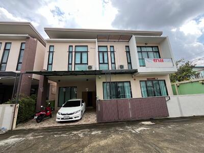 ขาย - หมู่บ้านเมโทรไลฟ์ นาคนิวาส 14, กรุงเทพ