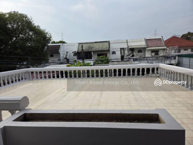 For Rent - 2-story townhouse for rent in the Chiang Mai Land project near the airport, Chiang Mai
