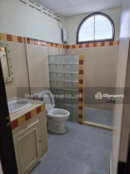 For Rent - 2-story townhouse for rent in the Chiang Mai Land project near the airport, Chiang Mai