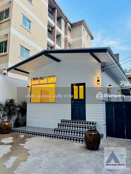 For Sale - Home Office 1 Bedroom House for Sale and Rent in Sathorn, Bangkok near BTS Surasak, Bangkok