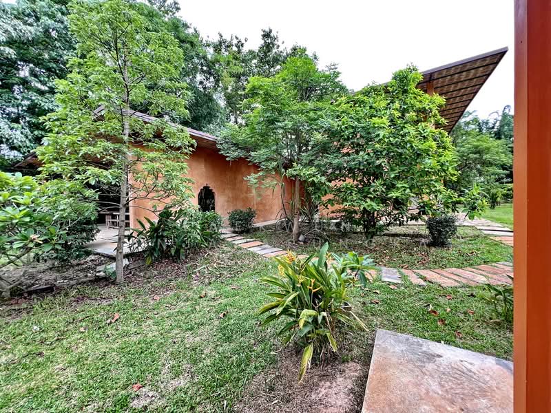 CB46 : House/Large commercial building for sale in Nang Lae, Chiangrai, Chiang Rai, Nang Lae, Muang Chiang Rai, Chiang Rai, , 613 sqm, Business For Sale, by Kaekwun Kanjanapungka, 11781004 - DDproperty.com