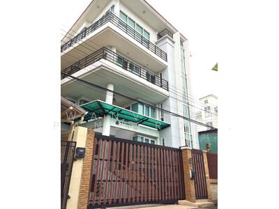 ขาย - ขายโฮมออฟฟิศ 5 ชั้น อินทามระ 19 เนื้อที่ 62 ตร.ว. ใกล้รถไฟฟ้า BTS สะพานควาย 17 ห้อง 8 ห้องน้ำ, กรุงเทพ