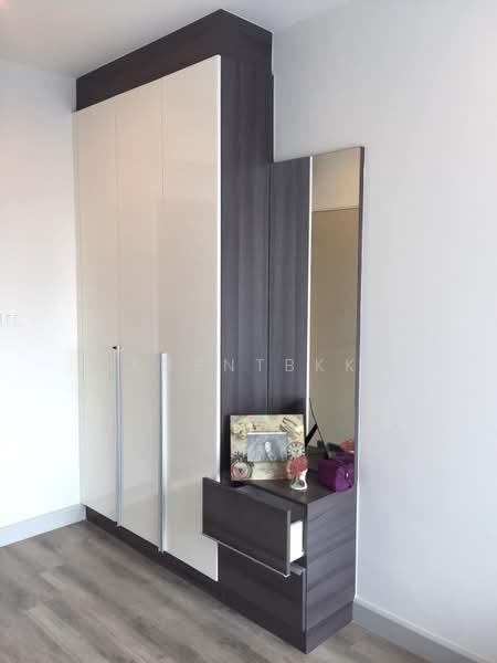 Centric Sathorn-St Louis, Bangkok, Sathorn Nua Road, Yan Nawa, Sathon, Bangkok, 1 Bedroom, 37 sqm, Condo For Rent, by Agentbkk, 11781453 - DDproperty.com