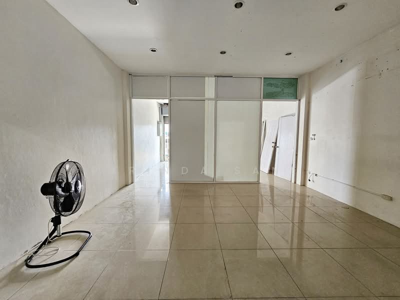 ให้เช่า - อาคารพาณิชย์ทำเลดีสำหรับเช่า, ภูเก็ต