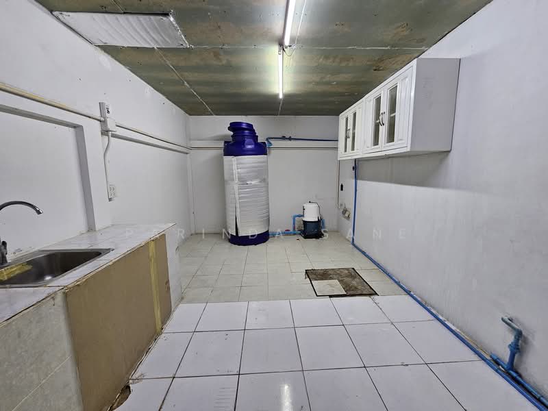 The commercial building with 3 storeys for rent in the convenience location, Kathu Phuket, Phuket, Kathu, Kathu, Phuket, , 220 sqm, Office Space For Rent, by Parinda Sane, 11781634 - DDproperty.com