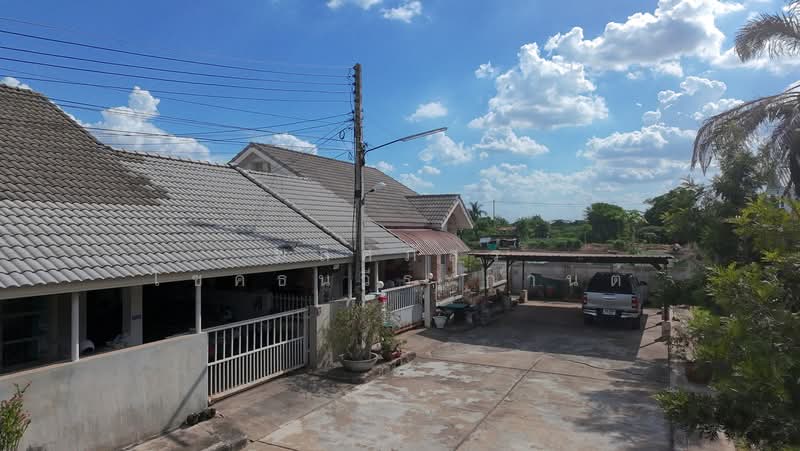 บ้านให้เช่าลั้นเดียว 3ห้องนอน2ห้องน้ำ แอร์ทุกห้อง มีเตียงให้สองเตียง ใกล้เดอะมอล์, นครราชสีมา, ในเมือง, เมืองนครราชสีมา, นครราชสีมา, 125 ตร.ม., บ้านเดี่ยว ให้เช่า, โดย พลิศภัสร์ โชคธนวีระกานต์, 11782286 - DDproperty.com
