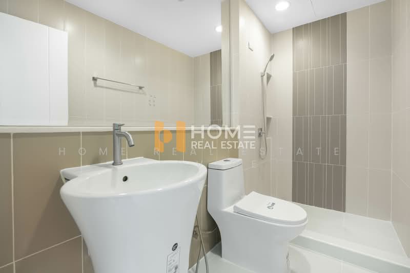Baan Klang Muang Rama 9-Ramkhmahaeng, Bangkok, Soi Ramkhamhaeng 39, Phlapphla, Wang Thonglang, Bangkok, 3 Bedrooms, 160 sqm, Townhouse For Sale, by HOME Real Estate Service, 11782512 - DDproperty.com