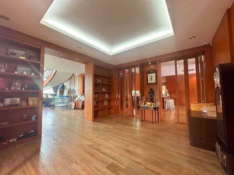 บ้านเดี่ยวหรู เพชรเกษม 88 พร้อมสระว่ายน้ำ ใกล้เดอะมอลล์บางแค และ MRT หลักสอง, กรุงเทพ, เพชรเกษม 88, บางแคเหนือ, บางแค, กรุงเทพ, 650 ตร.ม., บ้านเดี่ยว ขาย, โดย TREBA - Jenny, 11783429 - DDproperty.com