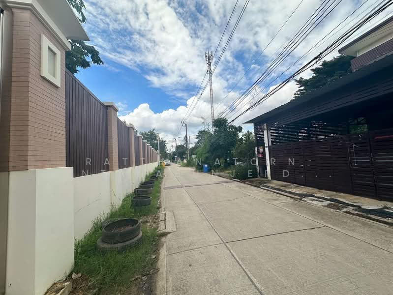 บ้านเดี่ยวหรู เพชรเกษม 88 พร้อมสระว่ายน้ำ ใกล้เดอะมอลล์บางแค และ MRT หลักสอง, กรุงเทพ, เพชรเกษม 88, บางแคเหนือ, บางแค, กรุงเทพ, 650 ตร.ม., บ้านเดี่ยว ขาย, โดย TREBA - Jenny, 11783429 - DDproperty.com
