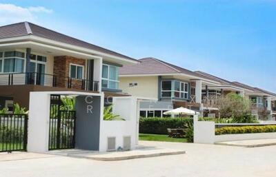 ขาย - Sirinrat Hatairat : ศิรินรัตน์ หทัยราษฎร์, กรุงเทพ