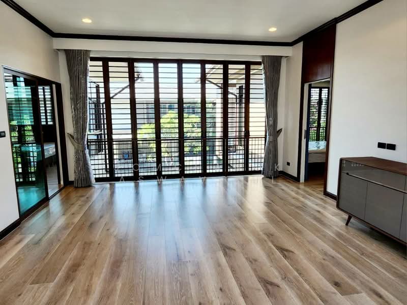 Burasiri Krungthep Kreetha, Bangkok, 95 Soi Pracha Ruam Chai, Hua Mak, Bang Kapi, Bangkok, 4 Bedrooms, 330 sqm, Single Detached House For Sale, by Jomchanok Aswavibul, 11783952 - DDproperty.com