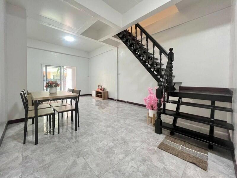 Suan Thong Villa 7 : สวนทอง วิลล่า 7, ปทุมธานี, ถนน ไสวประชาราษฎร์, ลาดสวาย, ลำลูกกา, ปทุมธานี, 85 ตร.ม., ทาวน์เฮ้าส์ ขาย, โดย Connex Property, 11784652 - DDproperty.com