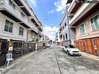 ขาย - ขายบ้านหมู่บ้านวรินทร บ้านโซนอารีย์ราคาดี ซอยอารีย์สัมพันธ์ 3, กรุงเทพ