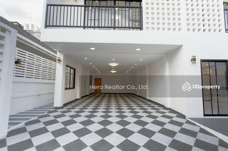 For Sale - For Sale Bangkok Home Office Sutthisan Winitchai MRT Sutthisan Huai Khwang BRE23734, Bangkok