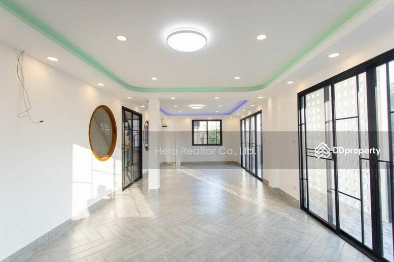 For Sale - For Sale Bangkok Home Office Sutthisan Winitchai MRT Sutthisan Huai Khwang BRE23734, Bangkok