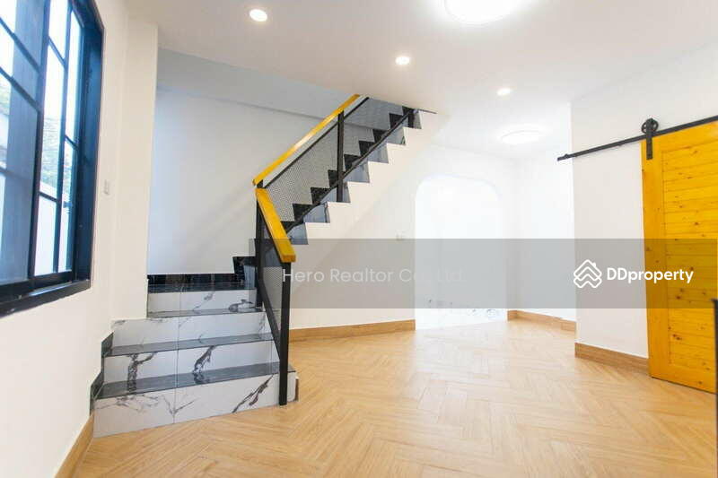 For Sale - For Sale Bangkok Home Office Sutthisan Winitchai MRT Sutthisan Huai Khwang BRE23734, Bangkok
