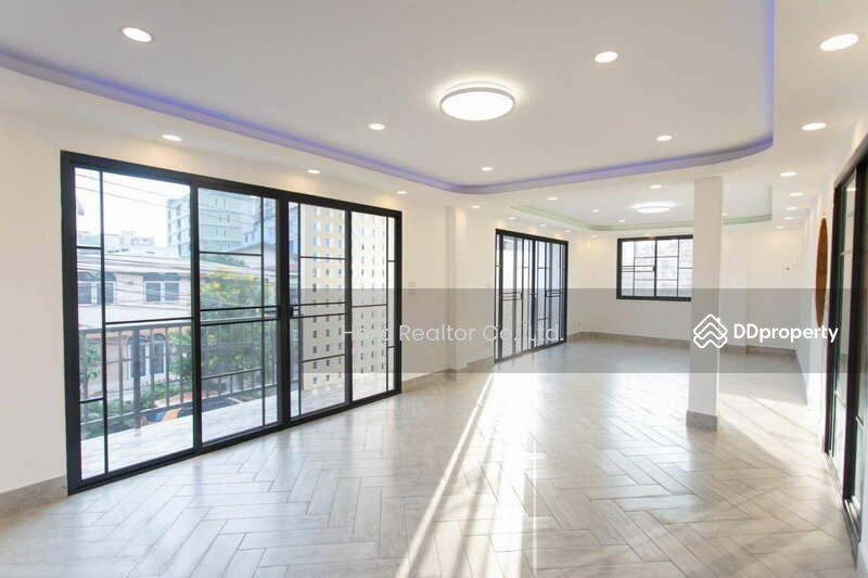 For Sale - For Sale Bangkok Home Office Sutthisan Winitchai MRT Sutthisan Huai Khwang BRE23734, Bangkok