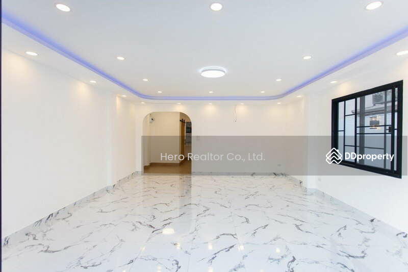 For Sale - For Sale Bangkok Home Office Sutthisan Winitchai MRT Sutthisan Huai Khwang BRE23734, Bangkok