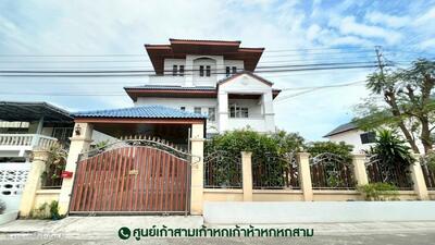 ขาย - บ้านเดี่ยว 3 ชั้น พร้อมที่ดิน ดอนเมือง ซอยโกสุมรวมใจ 40, กรุงเทพ