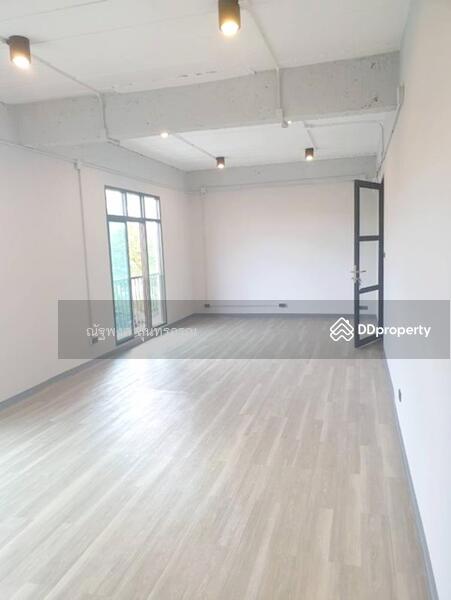 For Rent - ลาดพร้าว110-114 ออฟฟิศใหม่ ส่วนตัว ตึกอาคาร 4 ชั้น ให้เช่า 3A ชั้น 3 20ตร.วา.40ตร.ม รามคำแหง 51-57, Bangkok