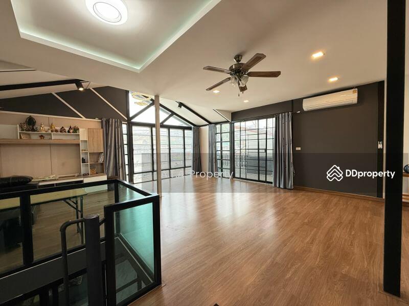 For Sale - House with restaurant business, Ao Udom, Laem Chabang, Chon Buri