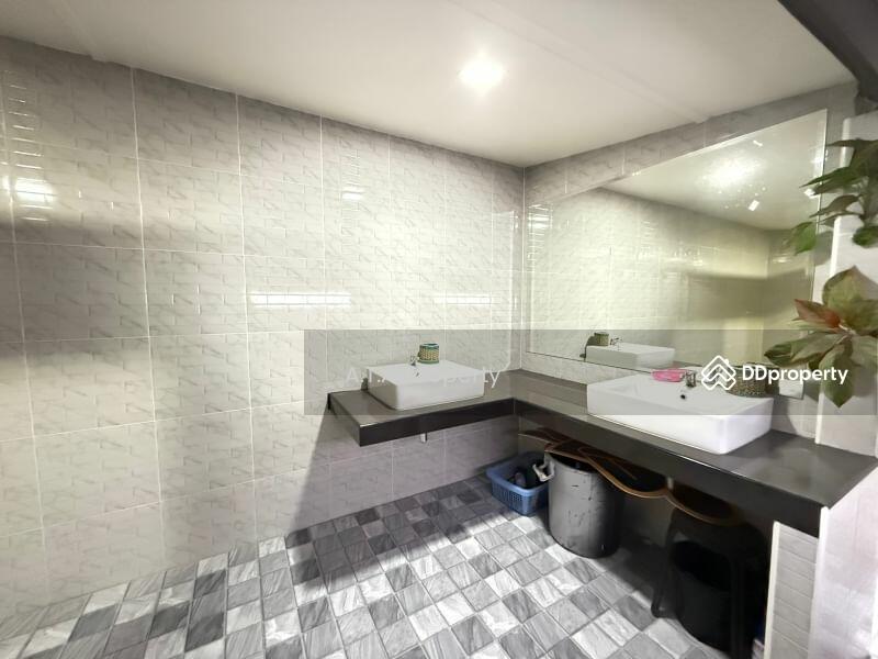 For Sale - House with restaurant business, Ao Udom, Laem Chabang, Chon Buri