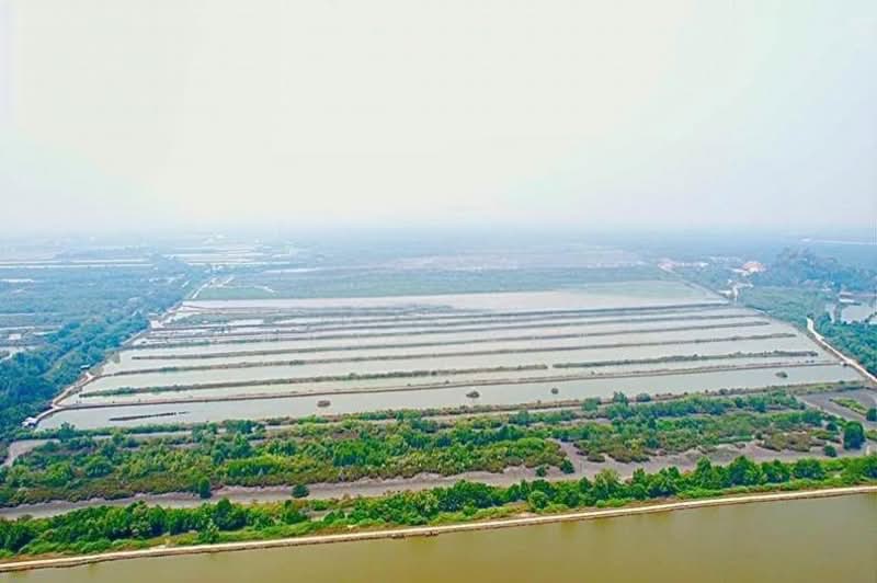 ขาย - ที่ดินพร้อมบ้าน เนื้อที่ 106-3-80 ไร่ (ใกล้วัดเขาตะเครา,ใกล้ครัวครูจันทร์) อำเภอบ้านแหลม เพชรบุรี, เพชรบุรี