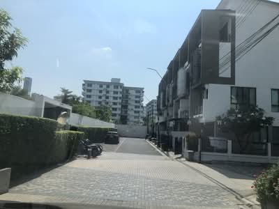 ขาย - Bless Town Sukhumvit 50 : เบล็ส ทาวน์ สุขุมวิท 50, กรุงเทพ