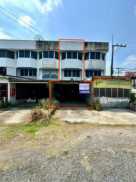 ขาย - ตึกแถว 3ชั้น ติดถนน ใกล้สามแยกบ้านนา-แก่งคอย พื้นที่ 29 ตร.ว. ทำเลดีค้าขายได้, นครนายก