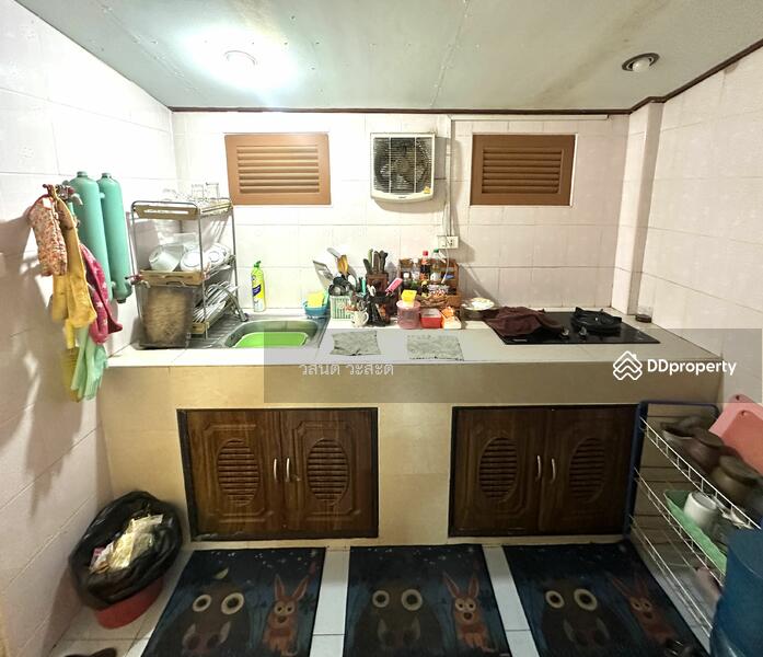 For Sale - ตึกแถว 3ชั้น ติดถนน ใกล้สามแยกบ้านนา-แก่งคอย พื้นที่ 29 ตร.ว. ทำเลดีค้าขายได้, Nakhon Nayok
