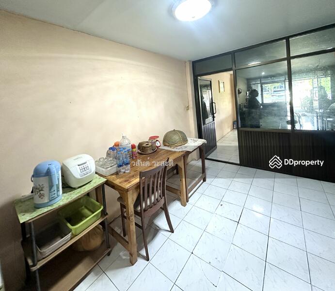 For Sale - ตึกแถว 3ชั้น ติดถนน ใกล้สามแยกบ้านนา-แก่งคอย พื้นที่ 29 ตร.ว. ทำเลดีค้าขายได้, Nakhon Nayok