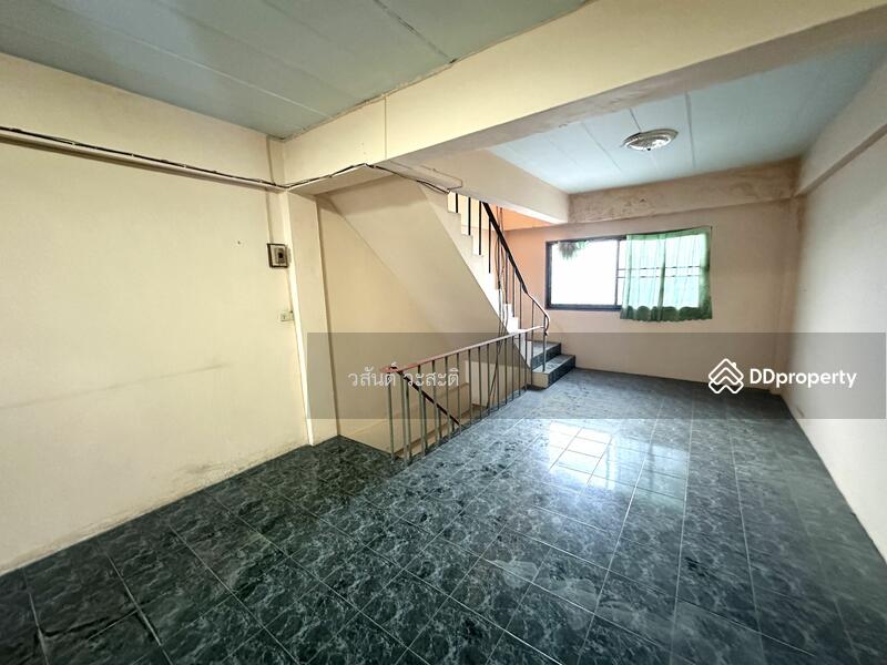 For Sale - ตึกแถว 3ชั้น ติดถนน ใกล้สามแยกบ้านนา-แก่งคอย พื้นที่ 29 ตร.ว. ทำเลดีค้าขายได้, Nakhon Nayok