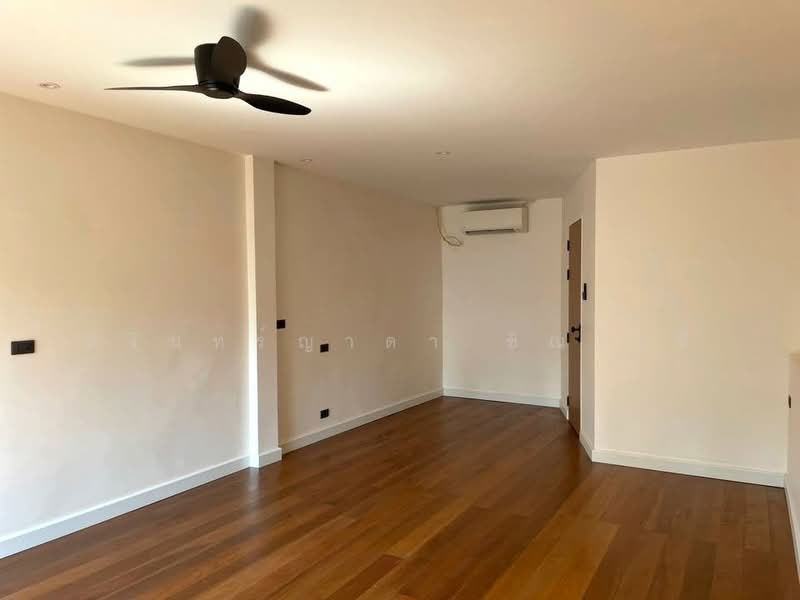Home office near BTS Ploenchit, Bangkok, Khlong Tan Nua, Watthana, Bangkok, , 220 sqm, Shophouse For Rent, by ปรินทร์ญาดา ชิณโชติ, 11789725 - DDproperty.com