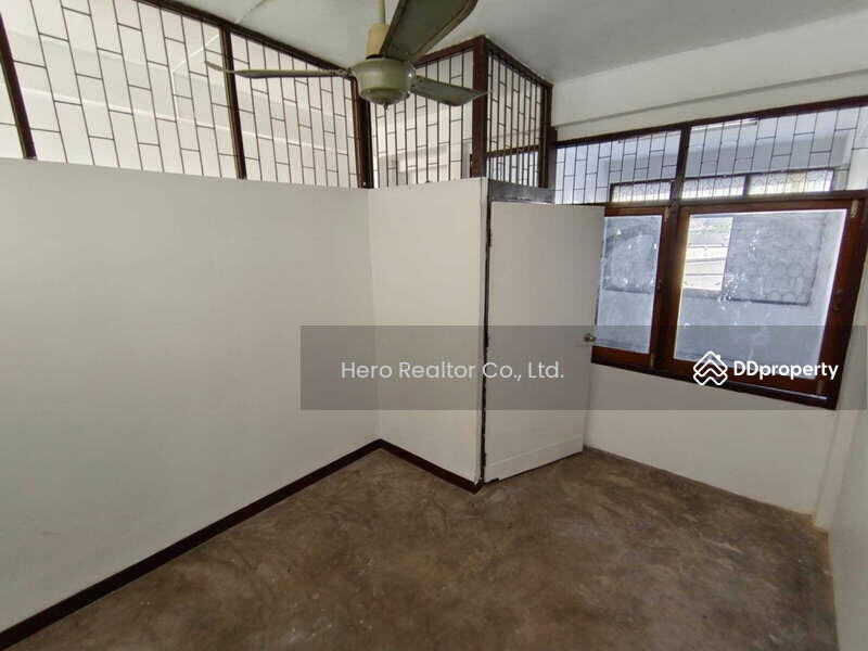 For Rent - For Rent Bangkok Shophouse Sukhumvit BTS Punnawithi Bang Na BRE23730, Bangkok