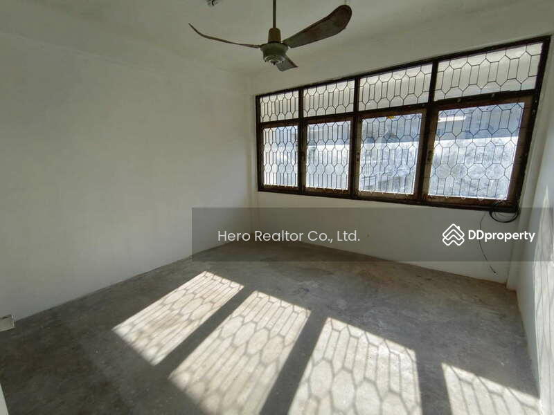 For Rent - For Rent Bangkok Shophouse Sukhumvit BTS Punnawithi Bang Na BRE23730, Bangkok