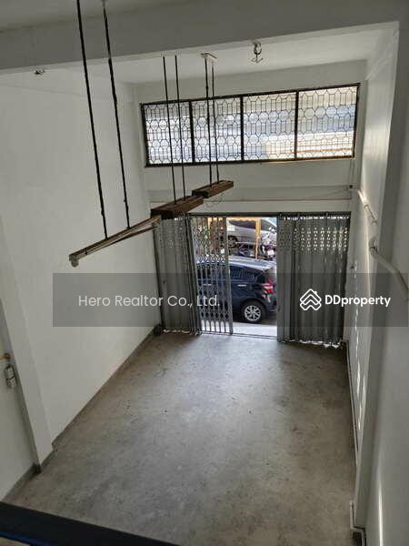 For Rent - For Rent Bangkok Shophouse Sukhumvit BTS Punnawithi Bang Na BRE23730, Bangkok
