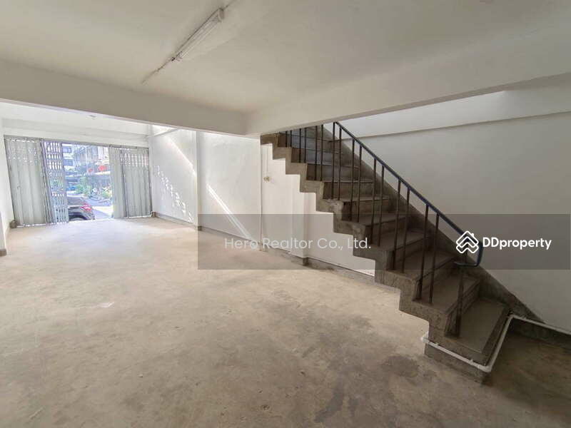 For Rent - For Rent Bangkok Shophouse Sukhumvit BTS Punnawithi Bang Na BRE23730, Bangkok