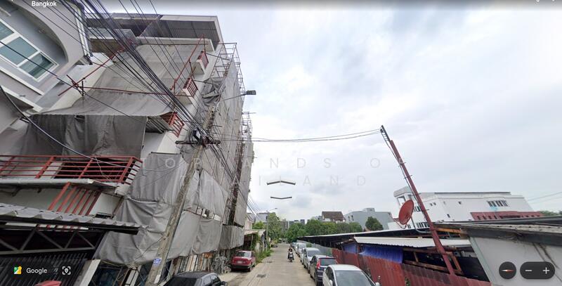 For Sale - ขาย อาคารอพาร์ทเม้นท์ 6 ชั้น ถนนรัชดาภิเษก เนื้อที่ 183 ตารางวา ปัจจุบันอาคารก่อสร้างได้ ประมาณ 70%, Bangkok