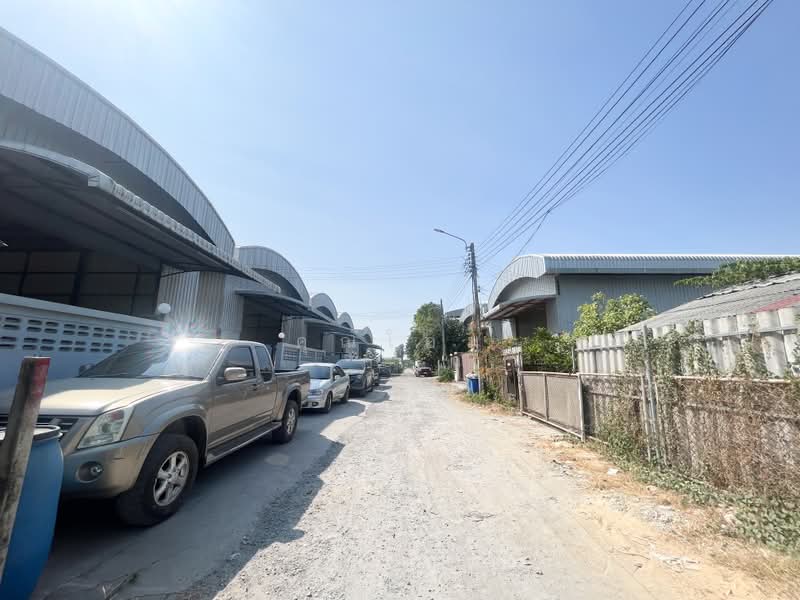 เช่าโกดังและโรงงาน 100 ตารางวา ซอยสามวา 12/1, กรุงเทพ, มีนบุรี, กรุงเทพ, 200 ตร.ม., โกดัง-โรงงาน ให้เช่า, โดย คุณโอม, 11790377 - DDproperty.com