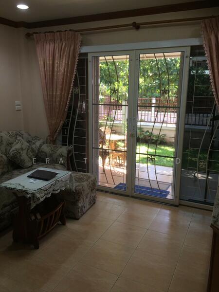 ขาย - ขายบ้านเดี่ยว หมู่บ้าน อุ่นรัก 150 ตร.ม. ใกล้ เซ็นทรัล อิสต์วิลล์, กรุงเทพ