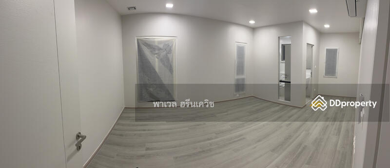 ห้องนอนแสนสบายพร้อมห้องน้ำส่วนตัว 2