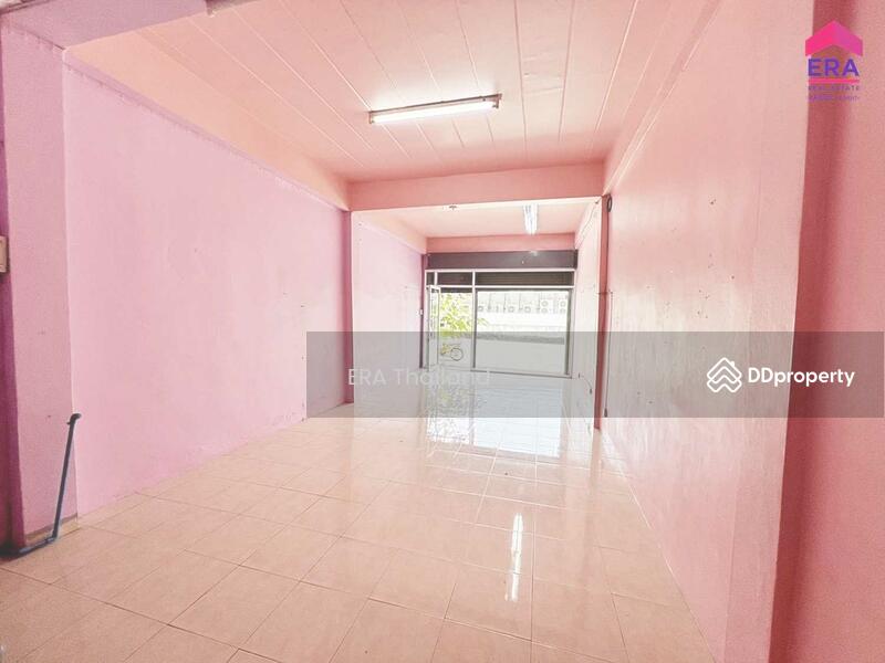 ขาย - ขาบทาวน์เฮ้าส์ ห้องริม 93.60 ตร.ม. ใกล้ ค่าย อส., สุราษฎร์ธานี
