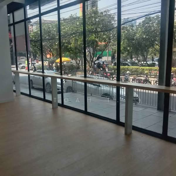 พื้นที่ให้เช่า เอกมัย สุขุมวิท : Space for rent Ekkamai Sukhumvit, กรุงเทพ, พระโขนงเหนือ, วัฒนา, กรุงเทพ, 265 ตร.ม., พื้นที่ขายของ ให้เช่า, โดย TOAH T., 11790881 - DDproperty.com